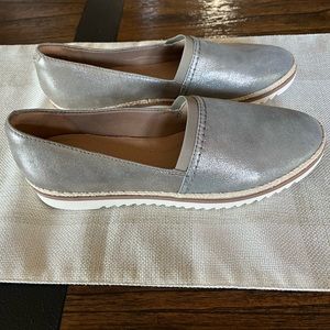 Clarks Collection metallic leather slip on Serena Paige size 9 $39